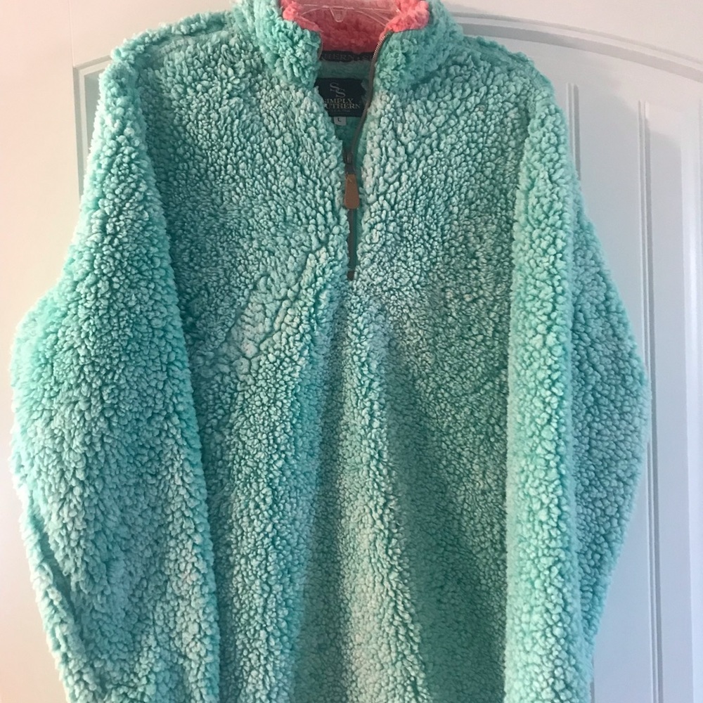 Women’s Fleece Sweatshirt